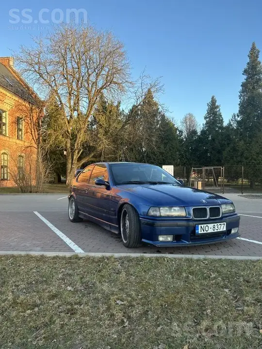 BMW 318 1996 photo 2