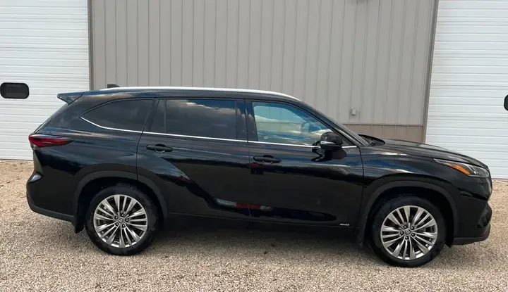 Toyota Highlander 2026 photo 3