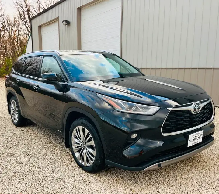 Toyota Highlander 2026 photo 2