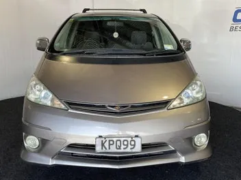 Toyota Estima 2005 photo 3