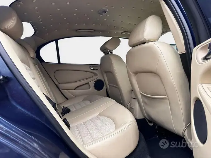 Jaguar X-Type 2008 photo 5