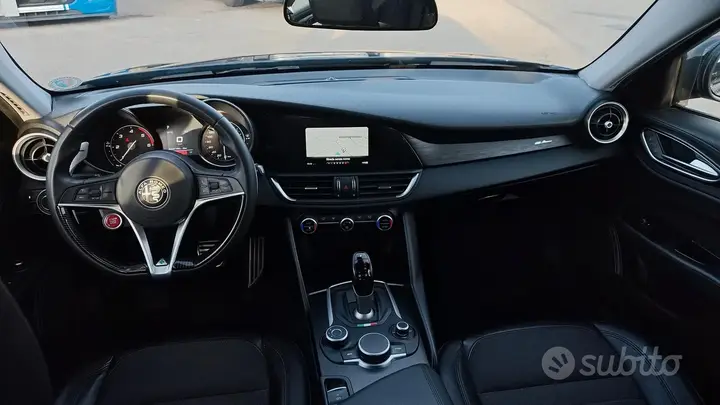 Alfa Romeo Giulia 2017 photo 5