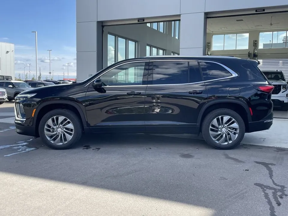 Buick Enclave 2027 photo 5