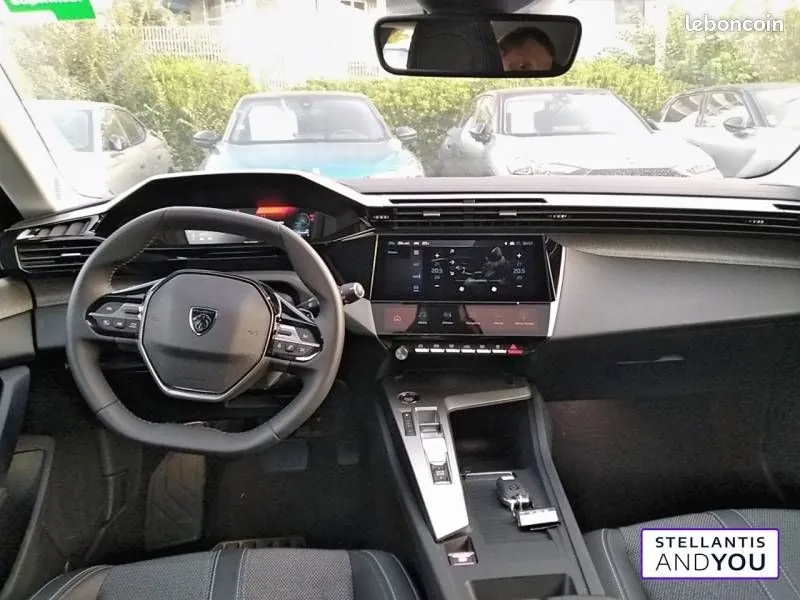 Peugeot 308 2025 photo 2