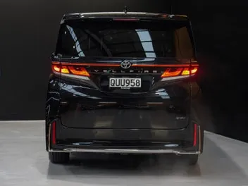 Toyota Vellfire 2023 photo 5