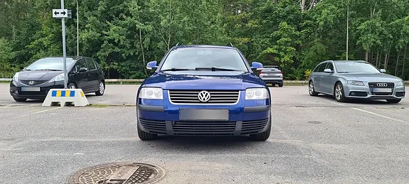 Volkswagen Passat 2004 photo 2