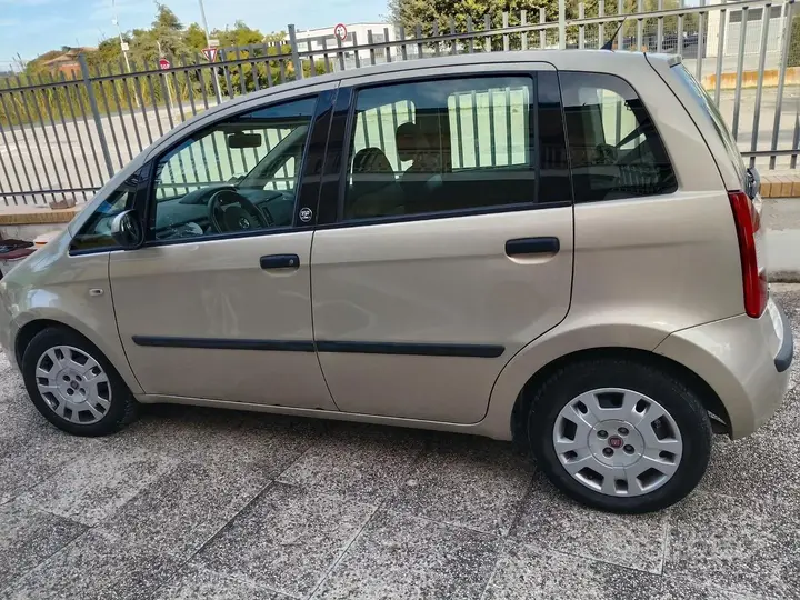 Fiat Idea 2011 photo 5
