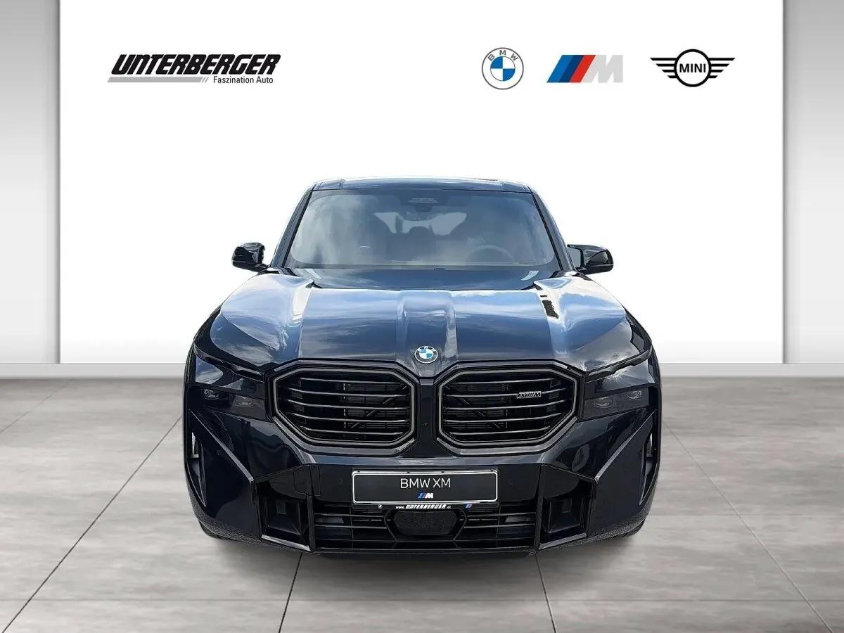 BMW Xm photo 2