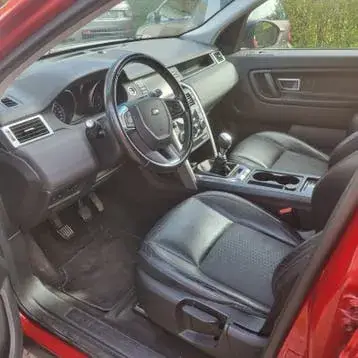 Land Rover Discovery Sport 2017 photo 3