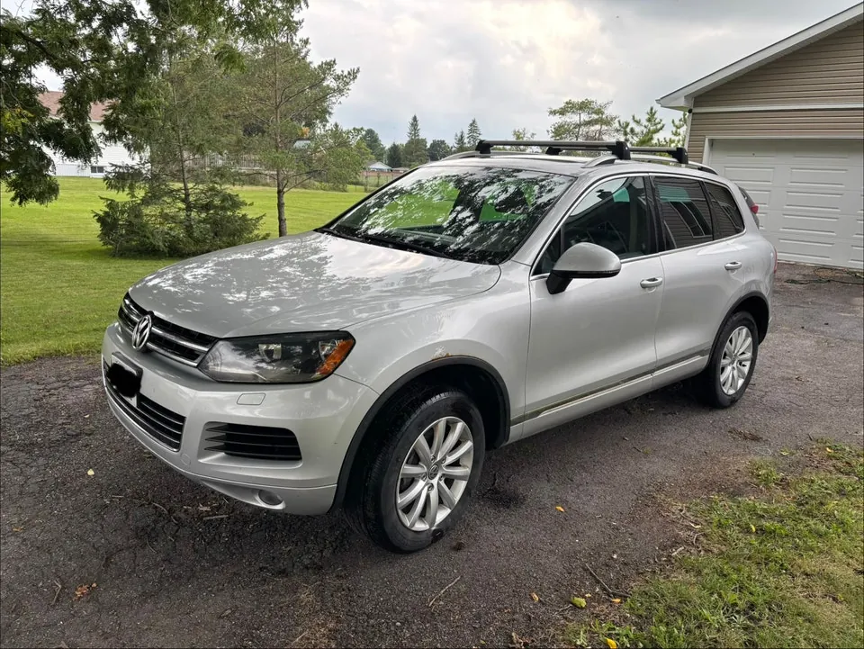Volkswagen Touareg 2011 photo 2