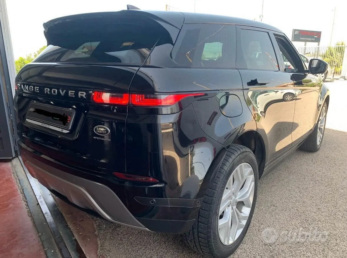 Land Rover Range Rover Evoque 2021 photo 2