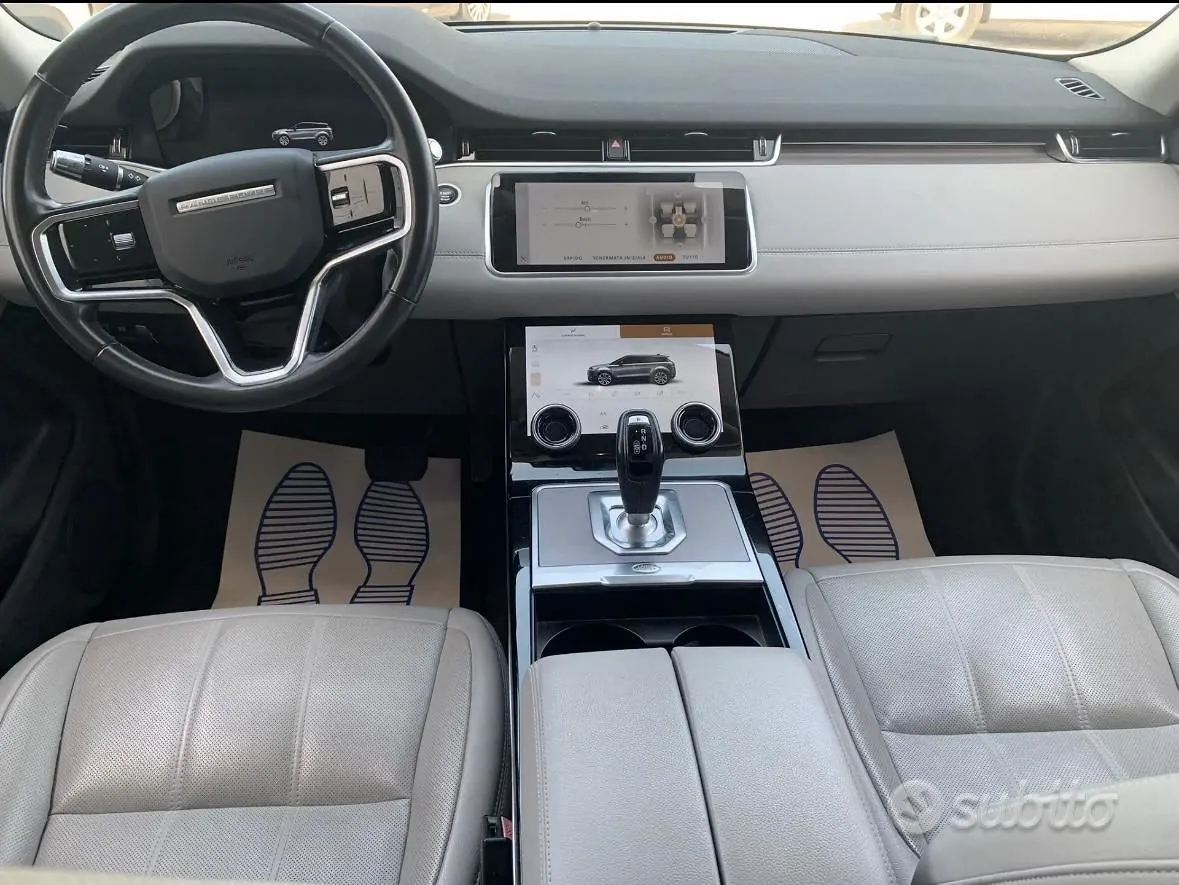 Land Rover Range Rover Evoque 2021 photo 5