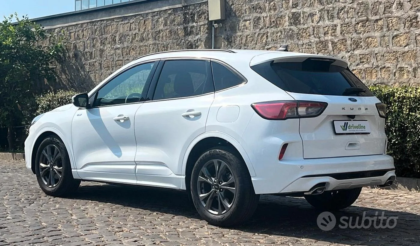 Ford Kuga 2023 photo 3