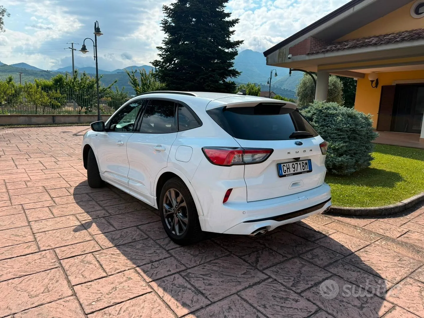 Ford Kuga 2022 photo 3