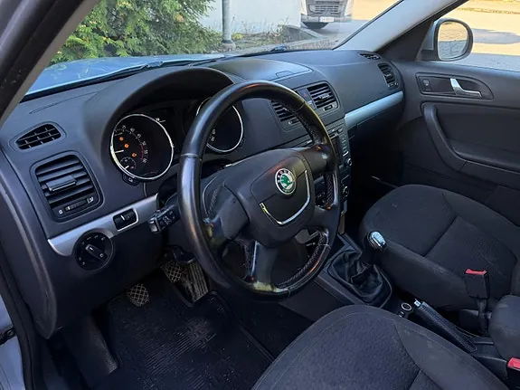 Skoda Yeti 2010 photo 5