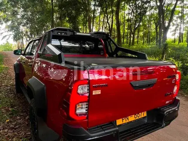 Toyota Hilux 2022 photo 2