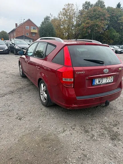 Kia Ceed 2012 photo 4