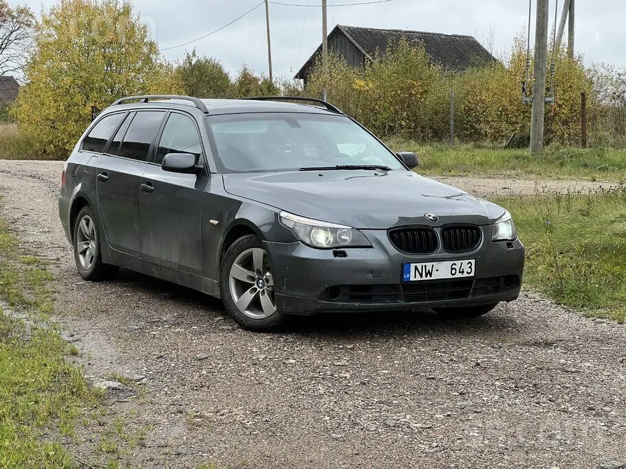 BMW 530 2004 photo 2