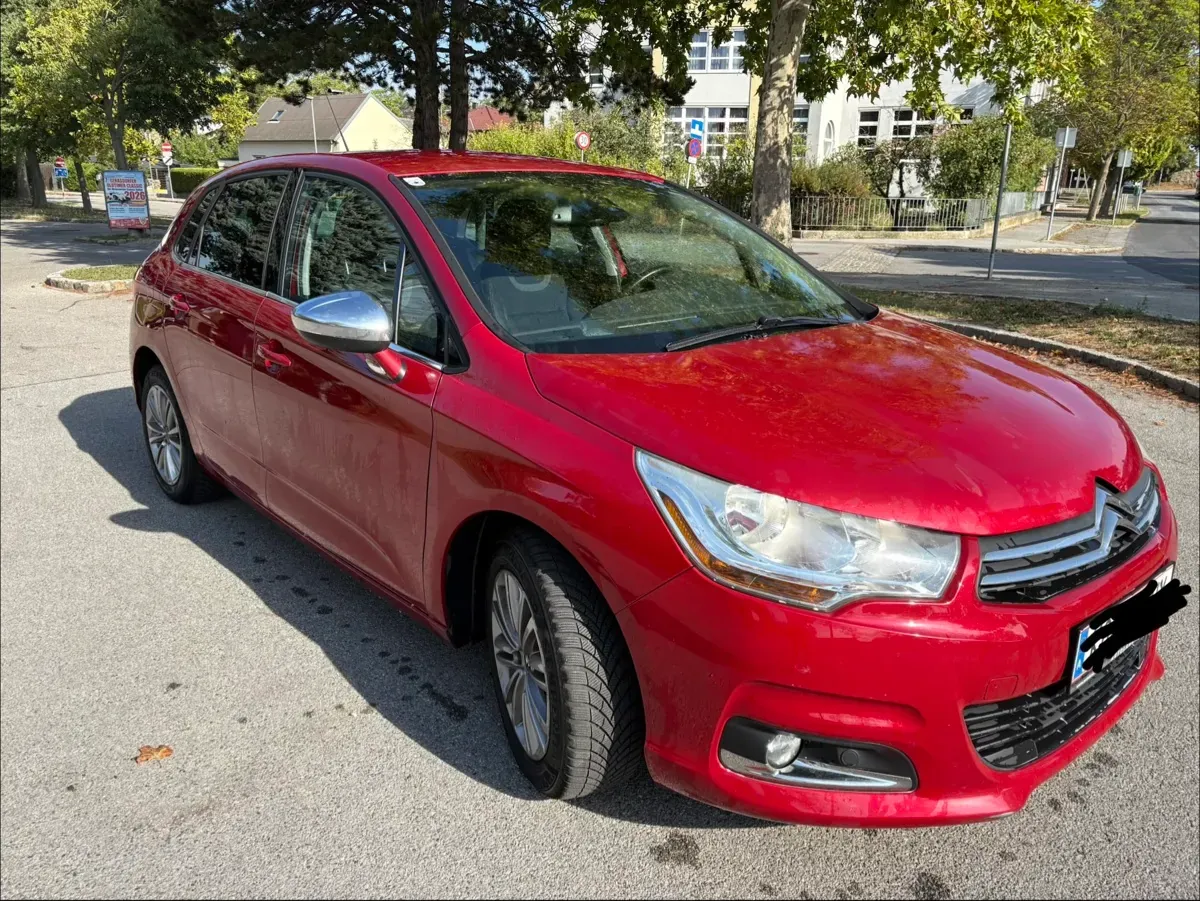 Citroen C4 2012 photo 2