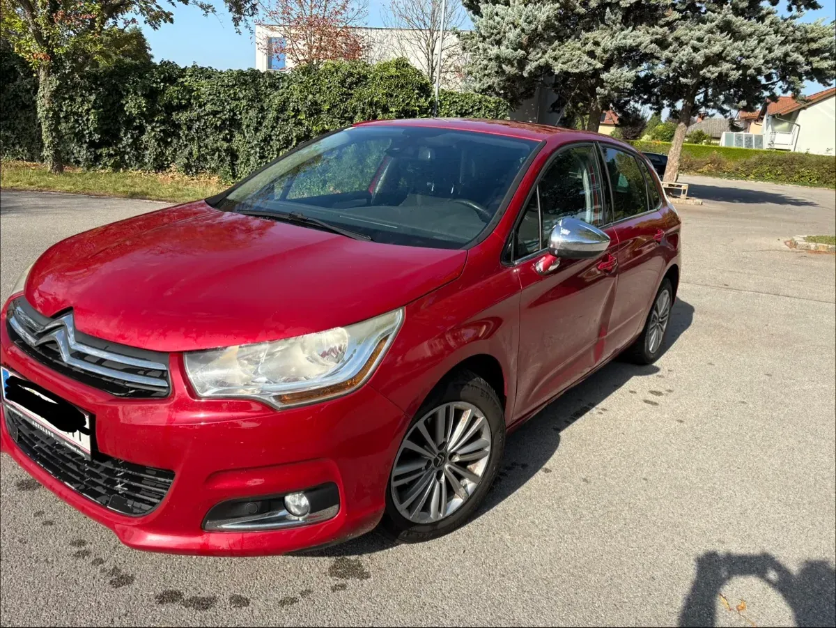 Citroen C4 2012 photo 3