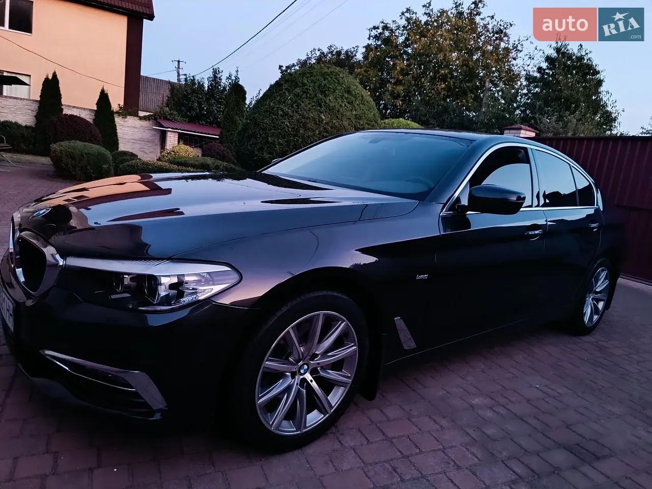 BMW 5 Series 2017 photo 3
