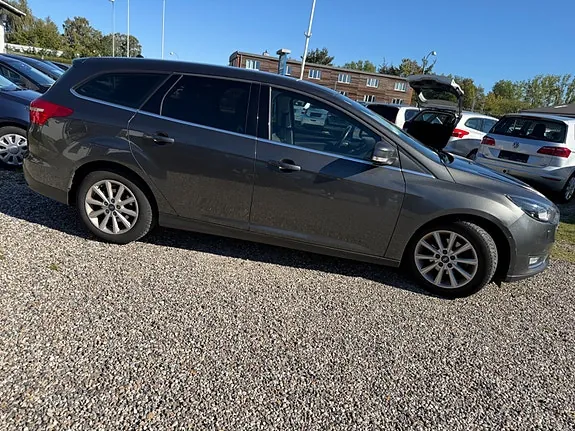 Ford Focus 2017 photo 4