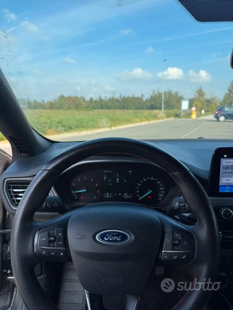 Ford Focus 2022 photo 5