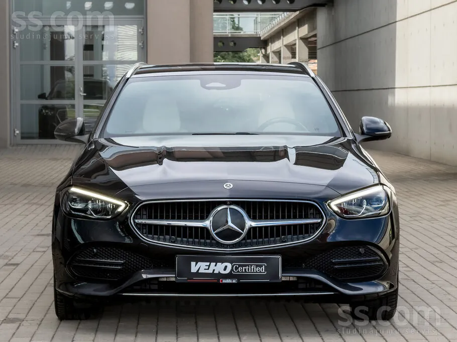 Mercedes-Benz C220 2022 photo 2