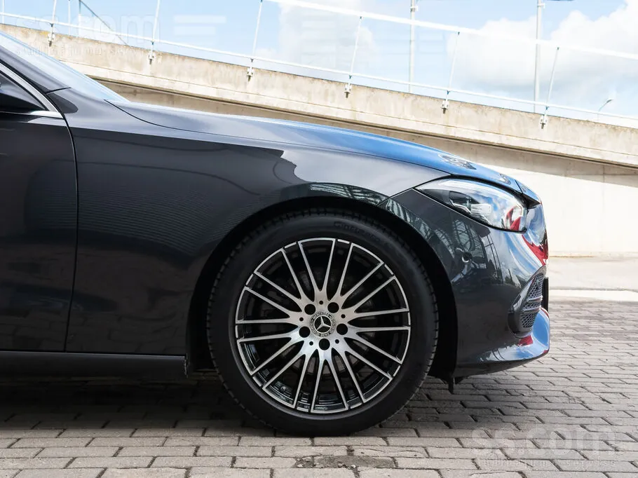 Mercedes-Benz C220 2022 photo 5
