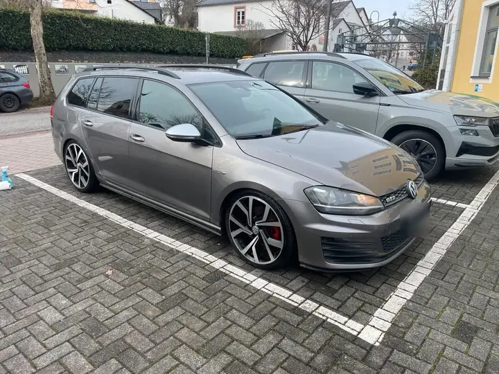 Volkswagen Golf Gtd