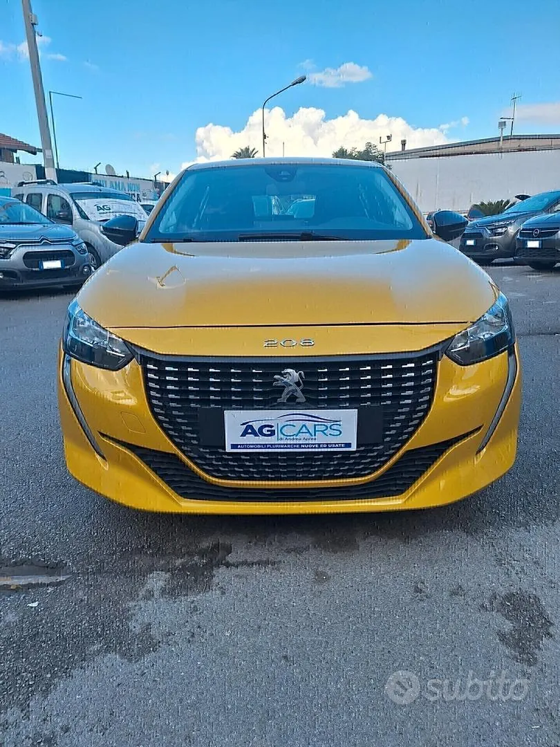 Peugeot 208 2022 photo 3