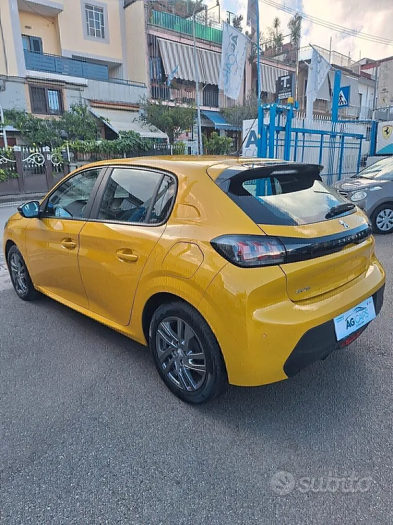 Peugeot 208 2022 photo 4