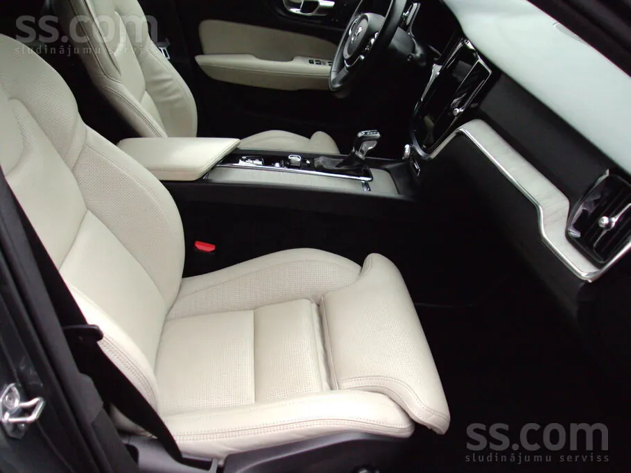 Volvo V60 2020 photo 5
