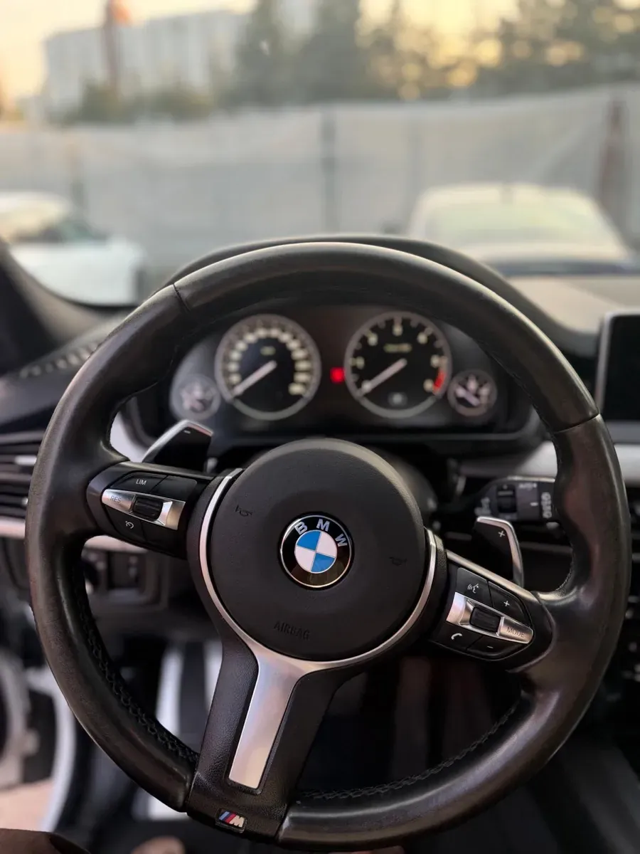 BMW X5 2017 photo 2