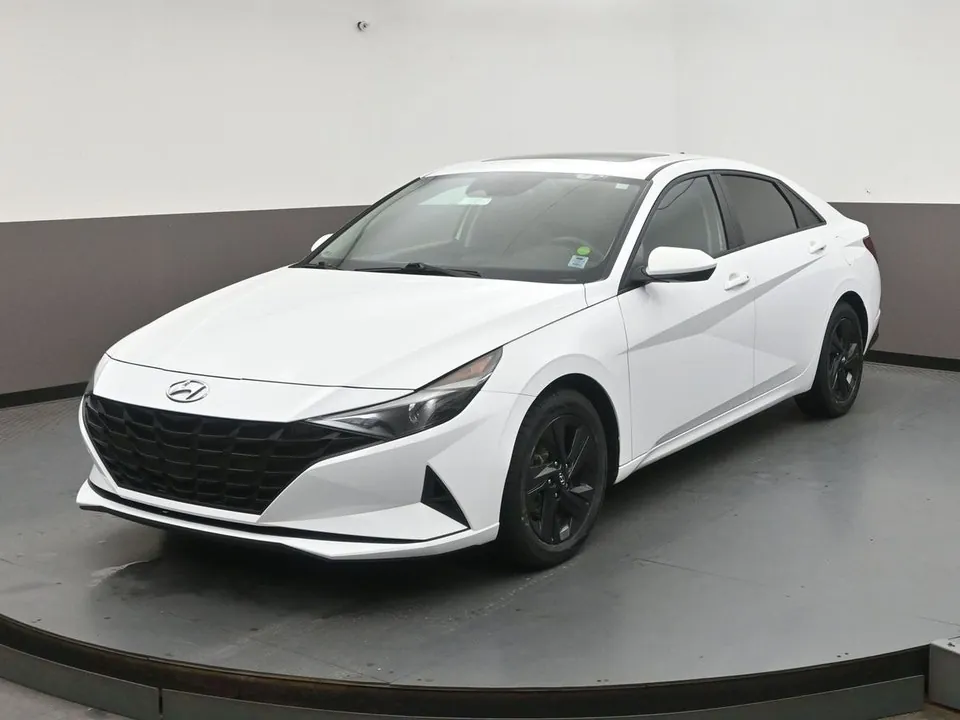 Hyundai Elantra 2022 photo 3