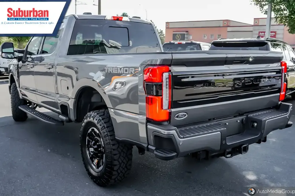 Ford F350 2025 photo 5