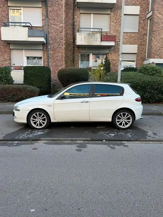 Alfa Romeo 147