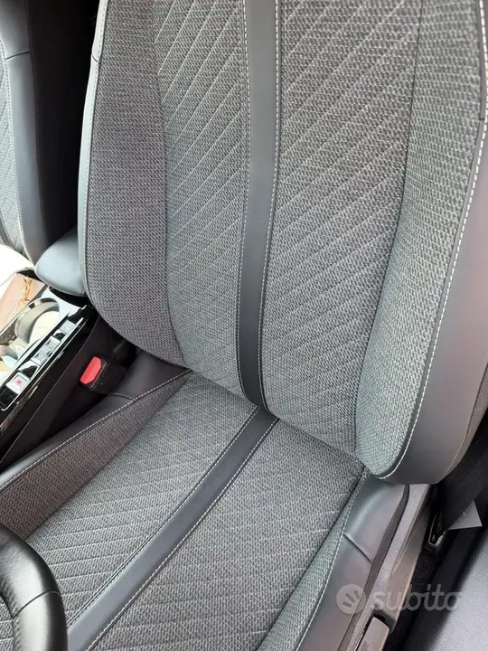Peugeot 2008 2024 photo 5
