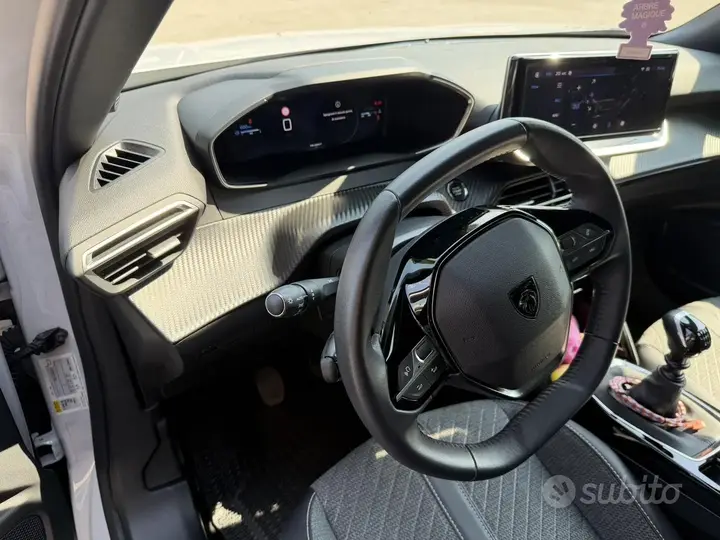Peugeot 2008 2024 photo 4