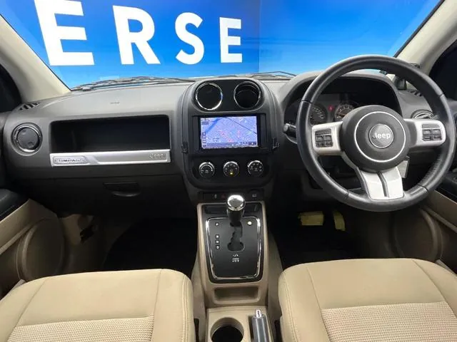 Chrysler Grand Cherokee 2017 photo 2