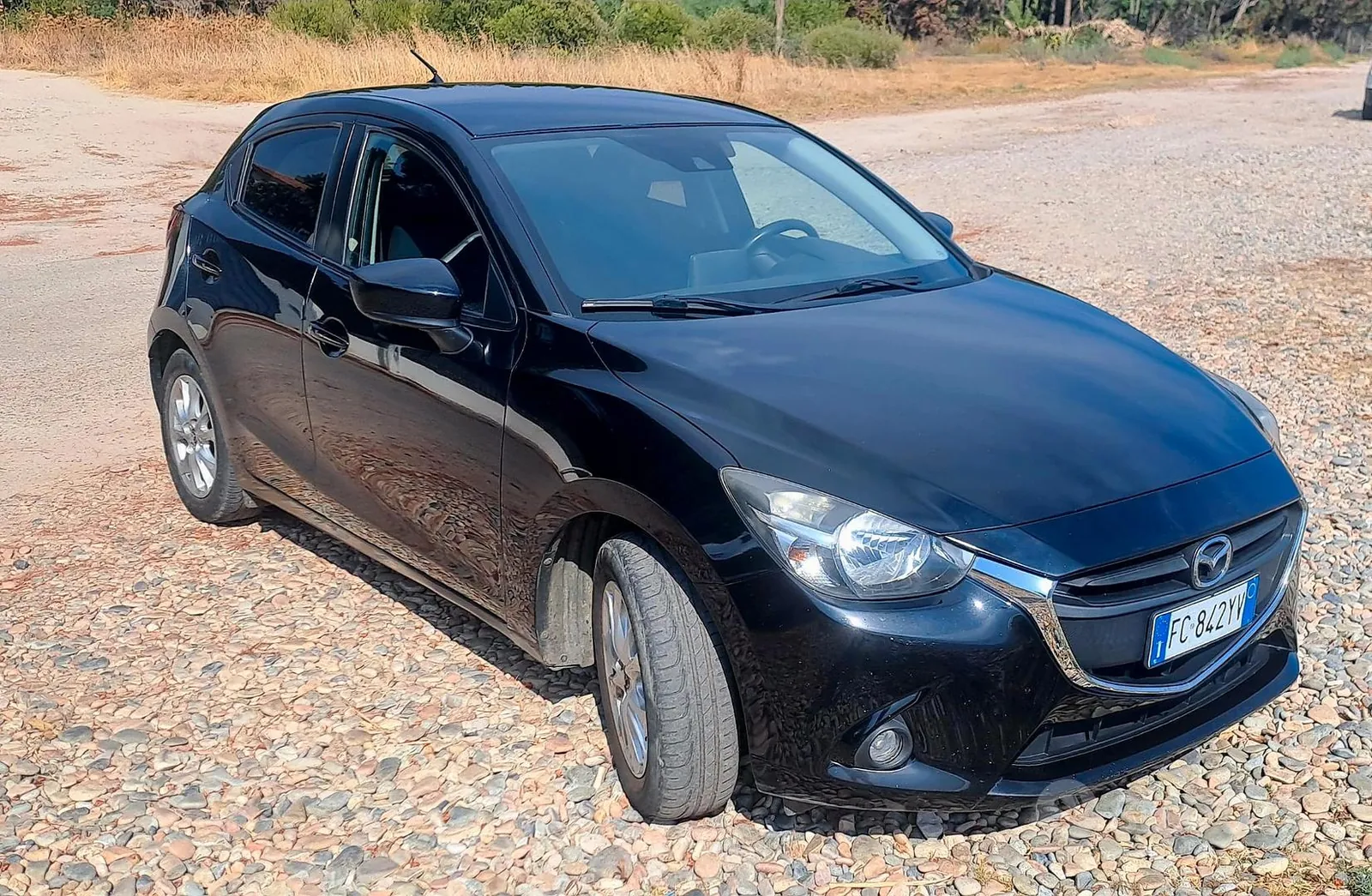 Mazda Mazda2 2016 photo 3