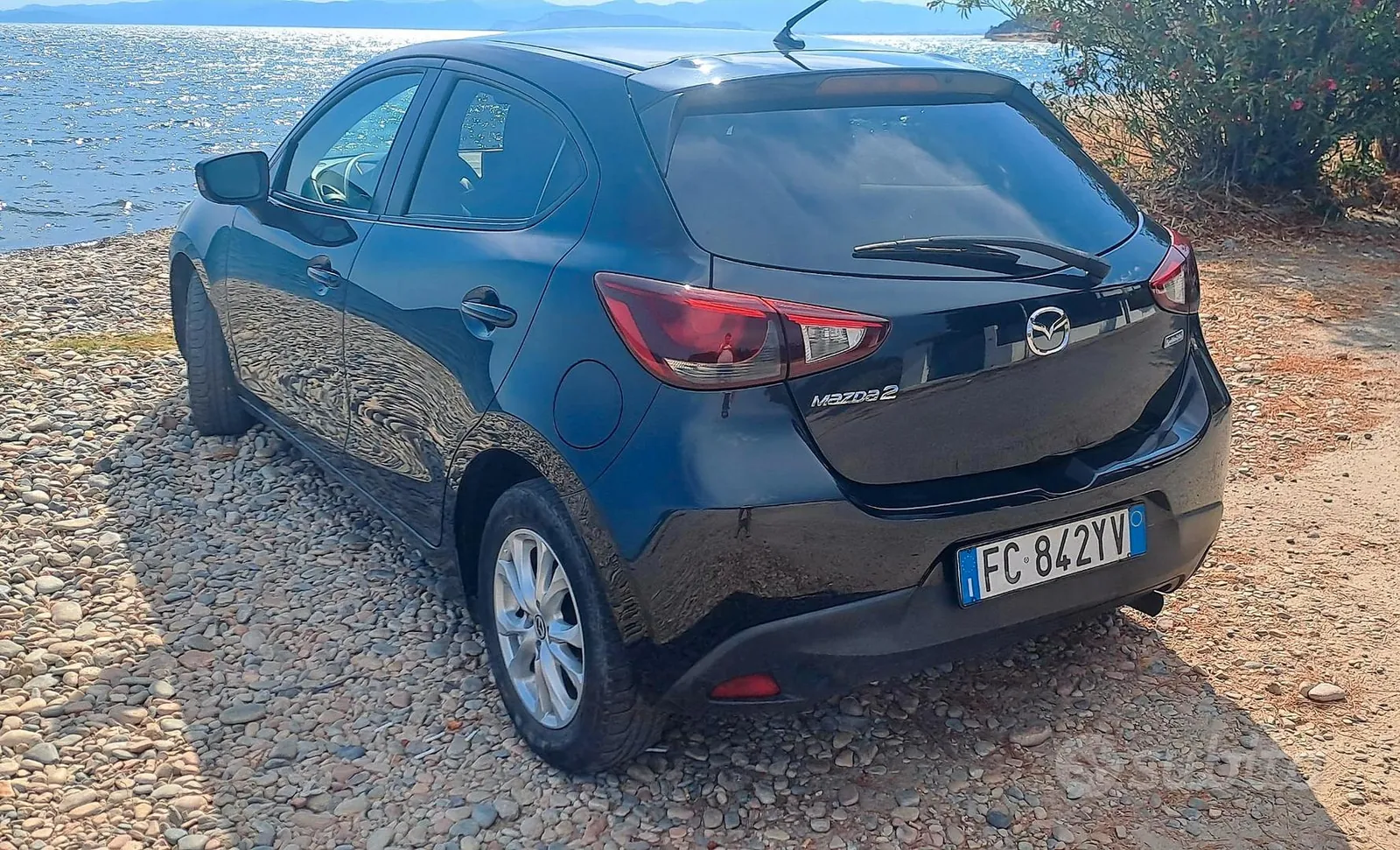 Mazda Mazda2 2016 photo 2