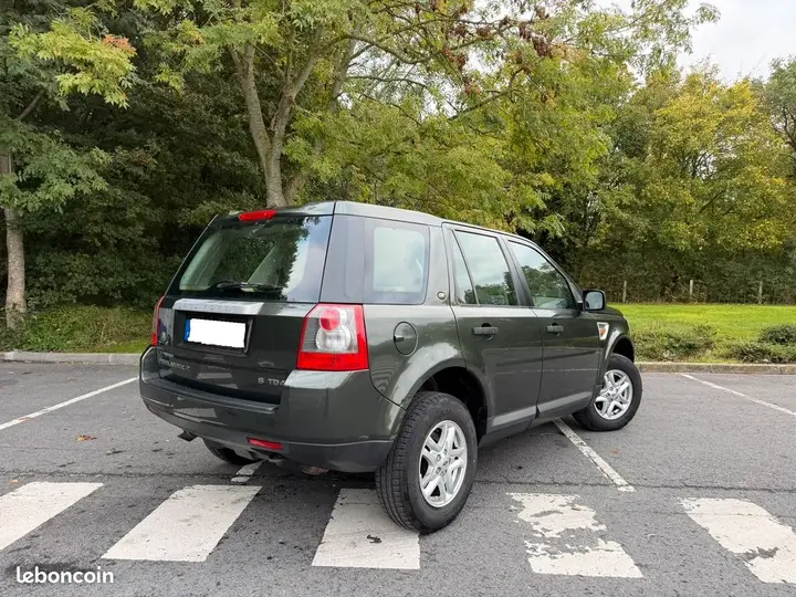 Land Rover Freelander 2007 photo 2