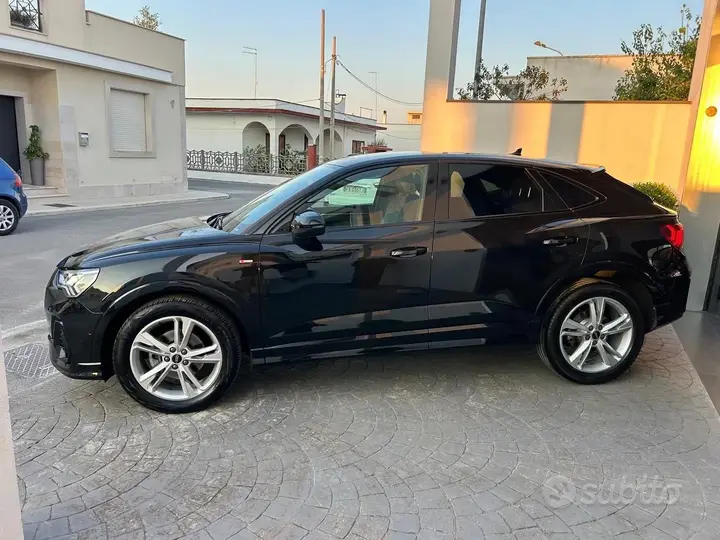 Audi Q3 2022 photo 4