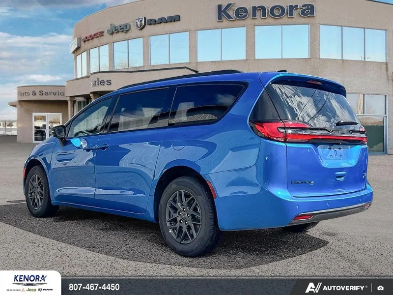 Chrysler Pacifica 2027 photo 4