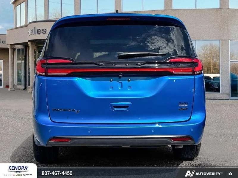 Chrysler Pacifica 2027 photo 5