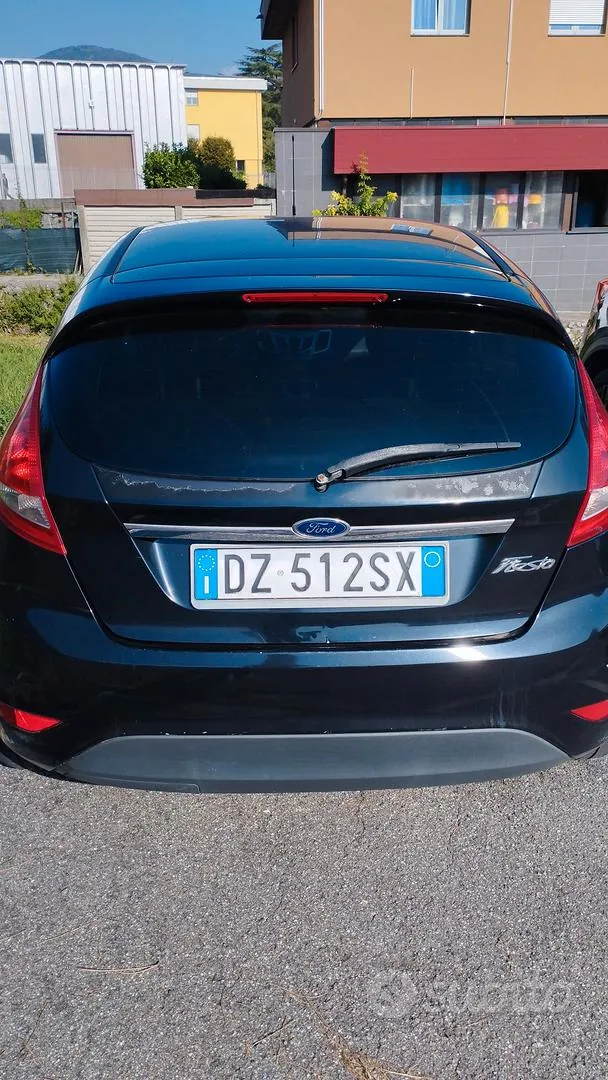 Ford Fiesta 2009 photo 2