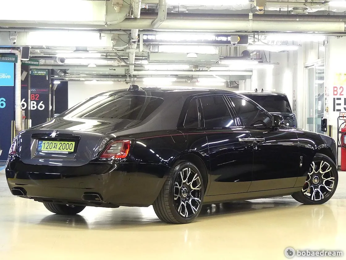 Rolls-Royce Ghost 2022 photo 3