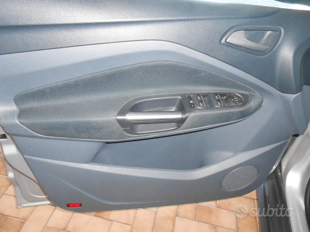 Ford C-Max 2014 photo 5