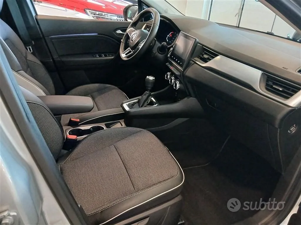 Renault Captur 2023 photo 4